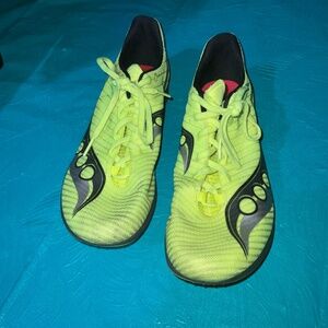 Saucony Velocity MP Track Spikes